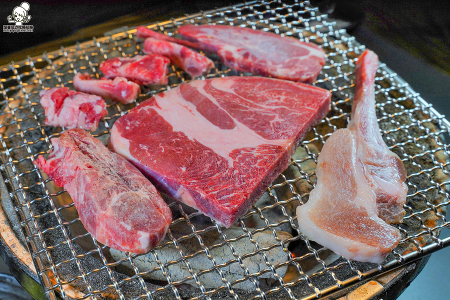 燒烤吃到飽 田季發爺 高雄燒肉 吃到飽 鍋物 美食 聚餐 推薦 必吃