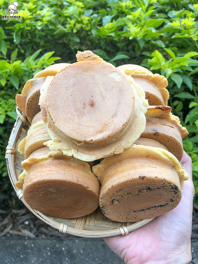 高雄紅豆餅 高雄車輪餅 好吃 美食 甜點 爆餡料 必吃 武廟市場