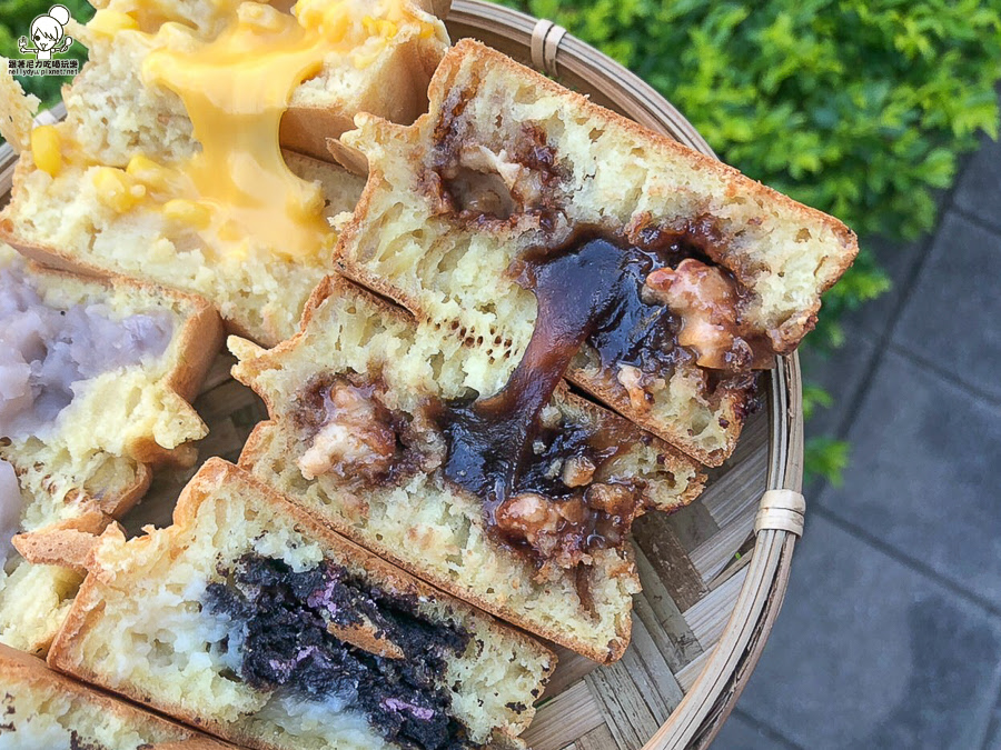 高雄紅豆餅 高雄車輪餅 好吃 美食 甜點 爆餡料 必吃 武廟市場