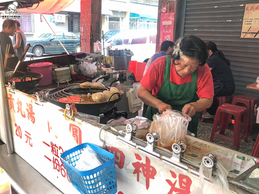 鹽埕美食 下午茶 肉圓 雞排 臭豆腐 好吃 老字號 必吃