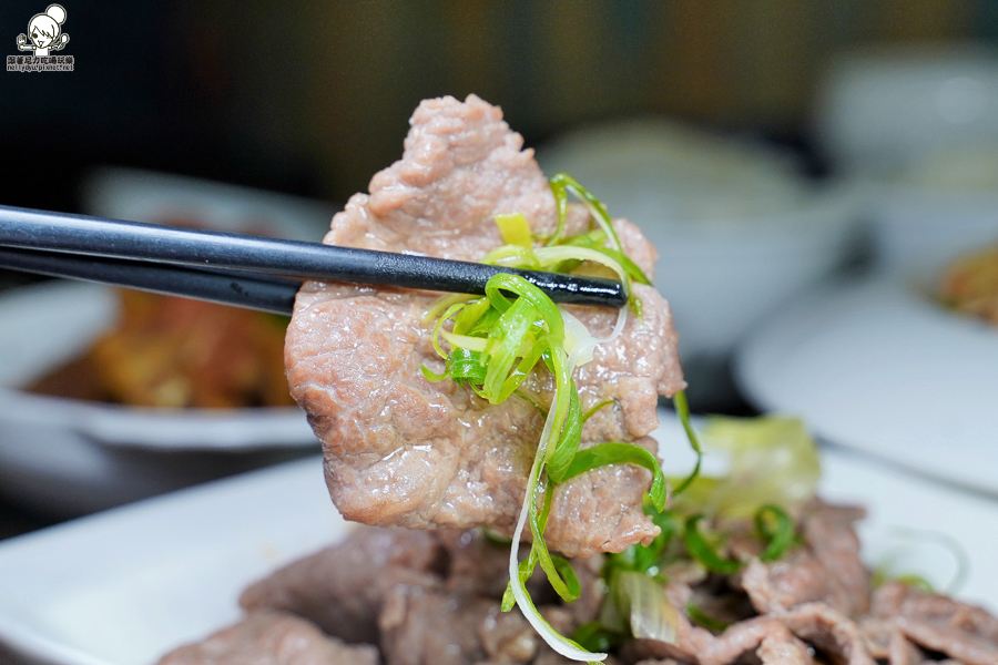 品粵小館 聚餐 聚餐 螃蟹 家庭聚會 捷運 巷弄 合菜 港粵 高雄必吃