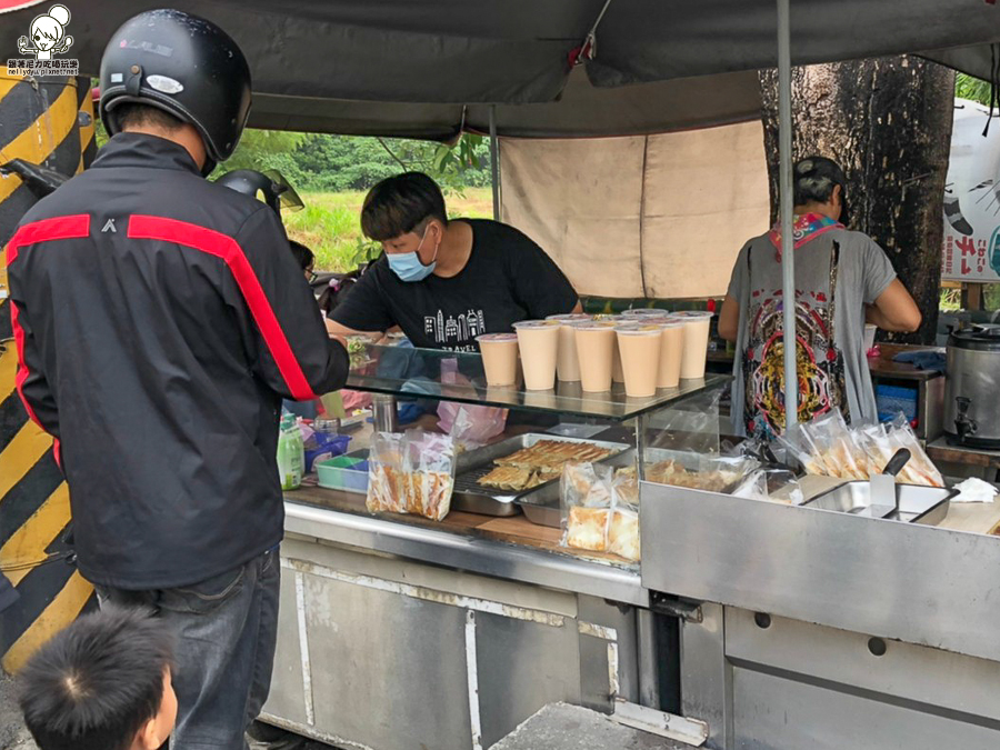 仁美早餐 招牌 蛋餅 鍋貼 素食 美食 仁美國小旁 高雄