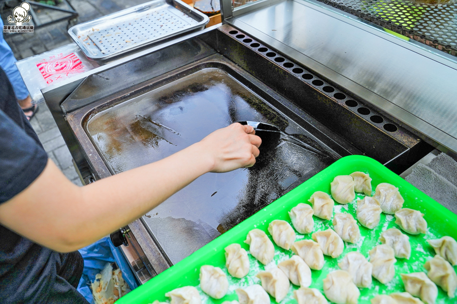 餃賀呷 小餐車 下午茶 台式下午茶 點心 煎餃 鳳山涵洞肉包 鳳山排隊美食