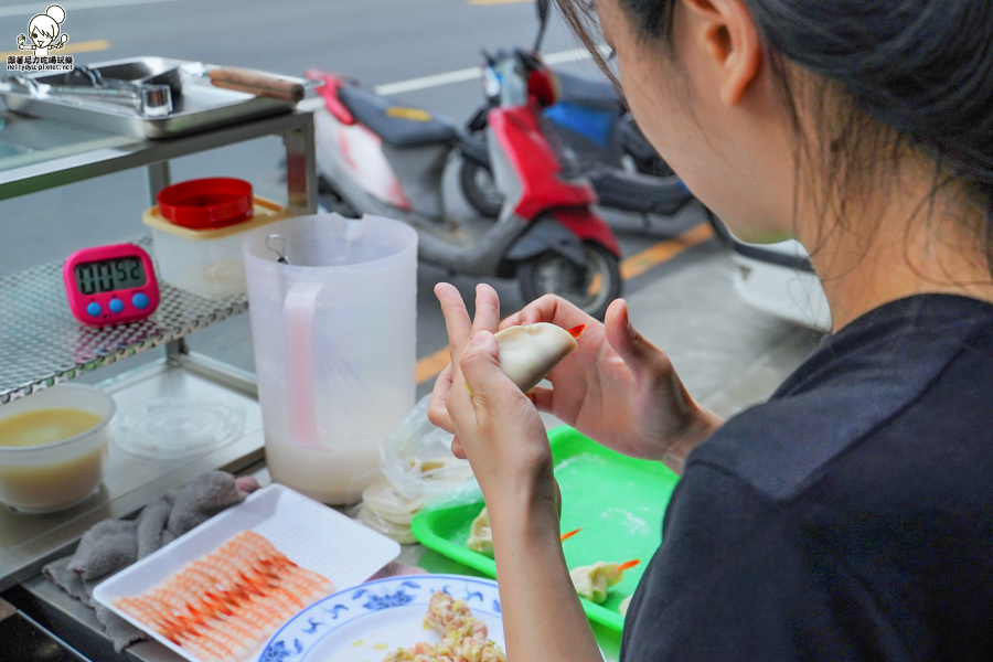 餃賀呷 小餐車 下午茶 台式下午茶 點心 煎餃 鳳山涵洞肉包 鳳山排隊美食