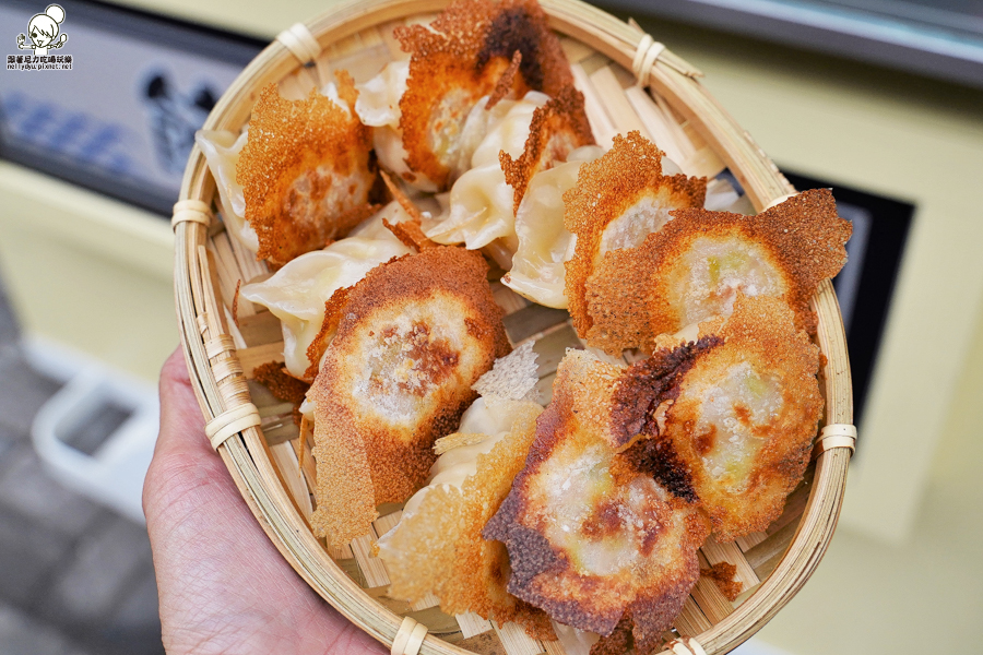 餃賀呷 小餐車 下午茶 台式下午茶 點心 煎餃 鳳山涵洞肉包 鳳山排隊美食