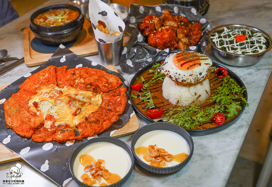 KATZ卡司複合式餐廳 韓式料理 韓式炸雞 聚餐 約會 慶生 文化中心 高雄必吃 啤酒 套餐 打卡送