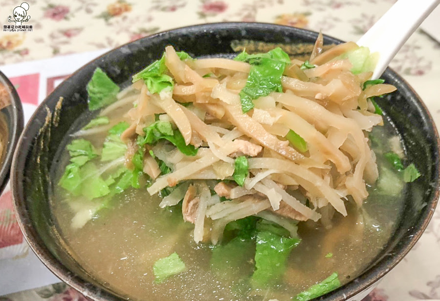 巨揚 餛飩 大餛飩 溫州 高雄美食 麵食 榨菜 麵 必吃 老字號