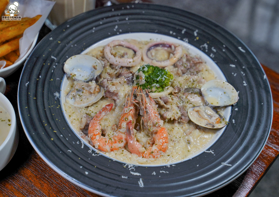 楠梓美食 楠梓 義大利麵 燉飯 聚餐 約會 獨家 獨特 必吃 高雄美食 巷弄美食