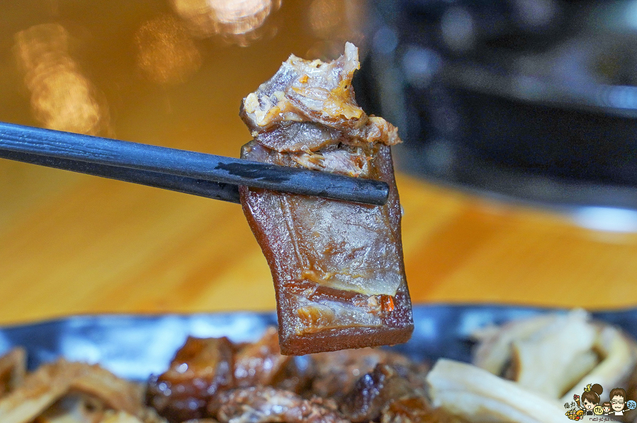 岡鐵牛鍋物工廠 高雄溫體牛 岡山 牛肉 火鍋 鍋物 聚餐 約會 有機 型農 美食