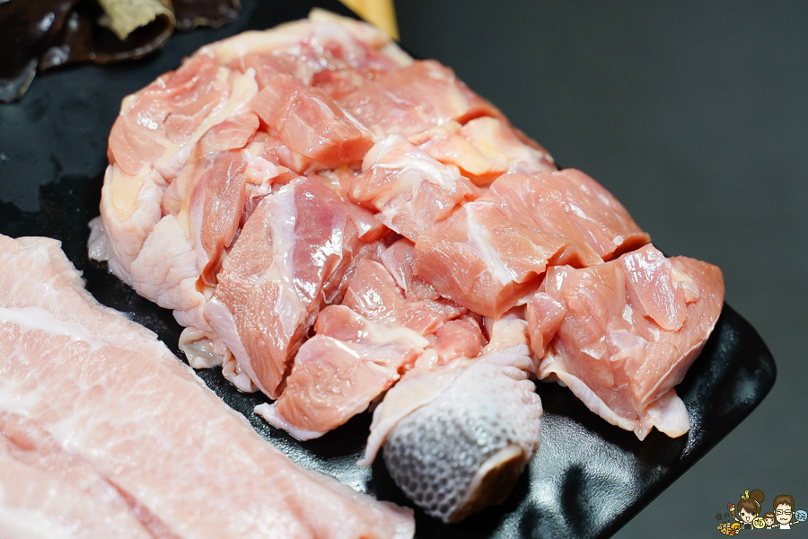 岡鐵牛鍋物工廠 高雄溫體牛 岡山 牛肉 火鍋 鍋物 聚餐 約會 有機 型農 美食