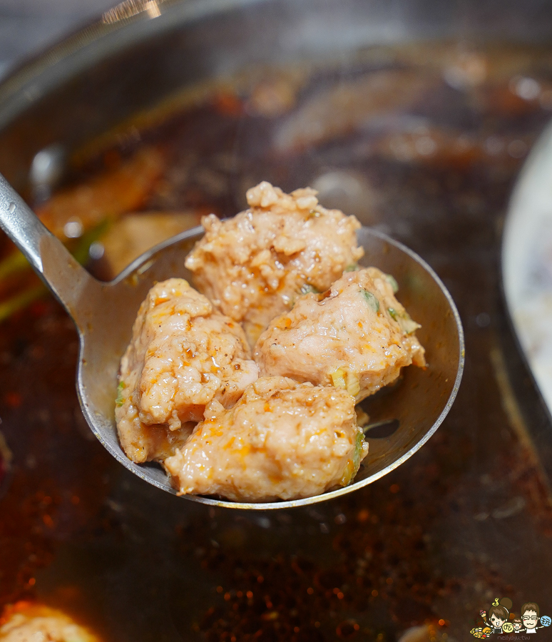 麻辣火鍋 灑椒 高雄必吃 北高雄 巨蛋 鍋物 聚餐 高雄美食 聚餐 慶生 肉瀑布