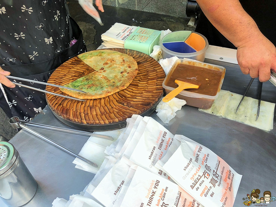 山東蔥油大餅 高雄美食 必吃 蔥油餅 排隊 人氣 老店 左營美食 明華路