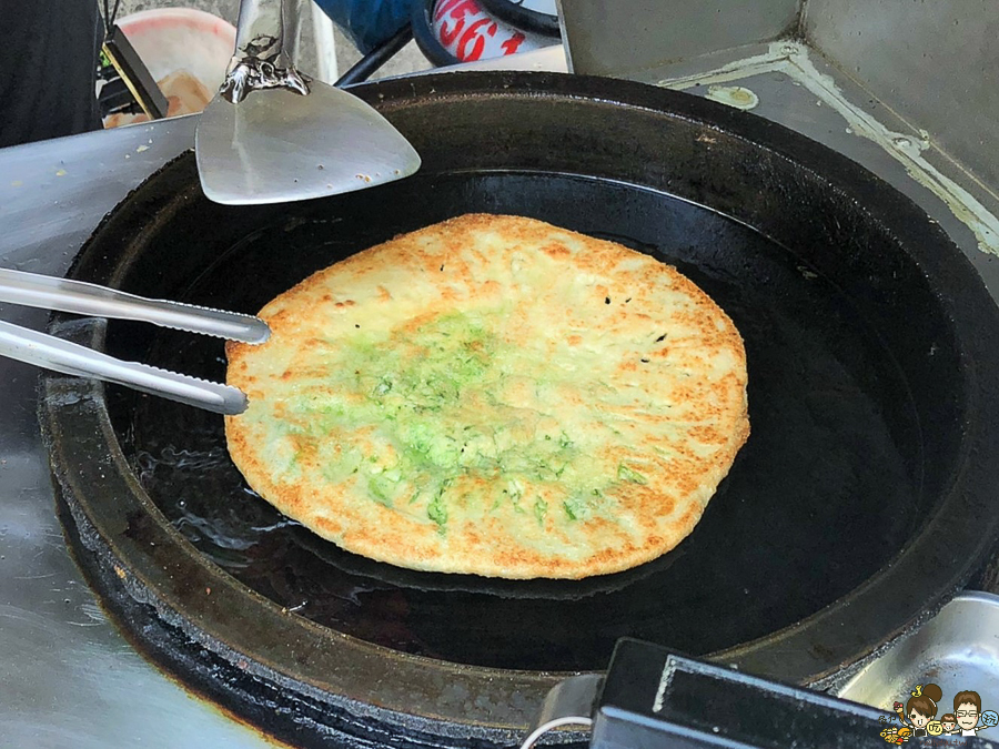 山東蔥油大餅 高雄美食 必吃 蔥油餅 排隊 人氣 老店 左營美食 明華路