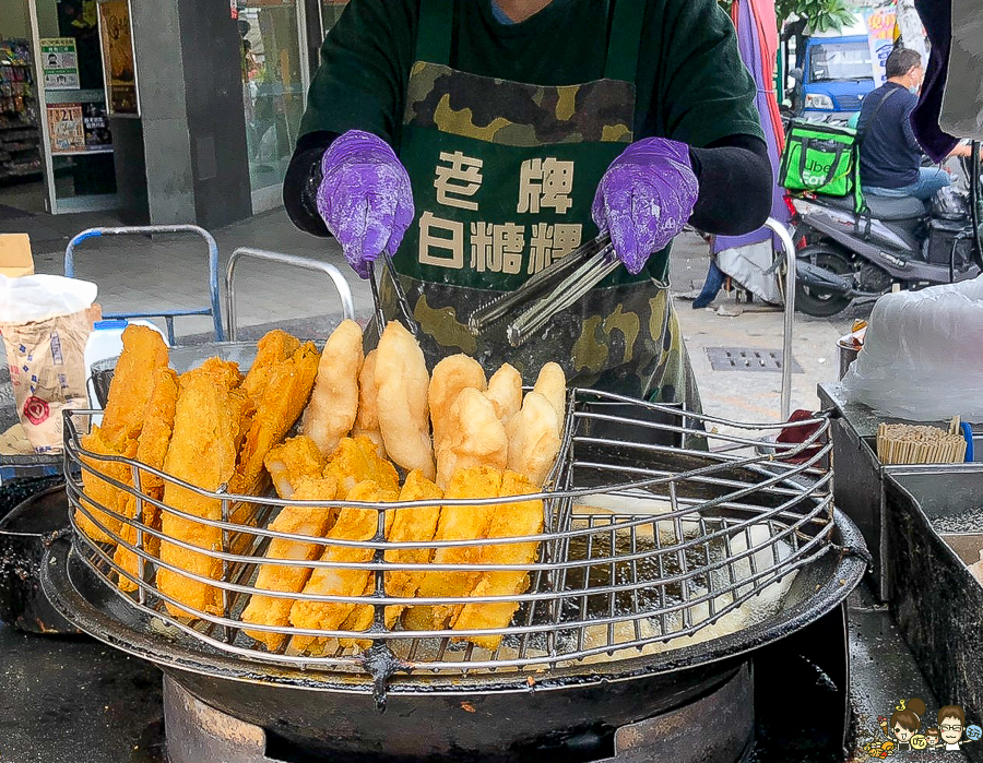 彩虹白糖粿 白糖粿 台南美食 散步美食 國華街 必吃 排隊 