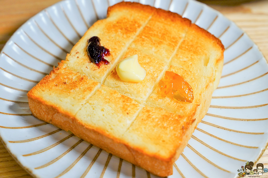 高鐵 美食 下午茶 甜點 生乳捲 生吐司 姊妹約會 彩虹市集 金木馬 文創 高雄