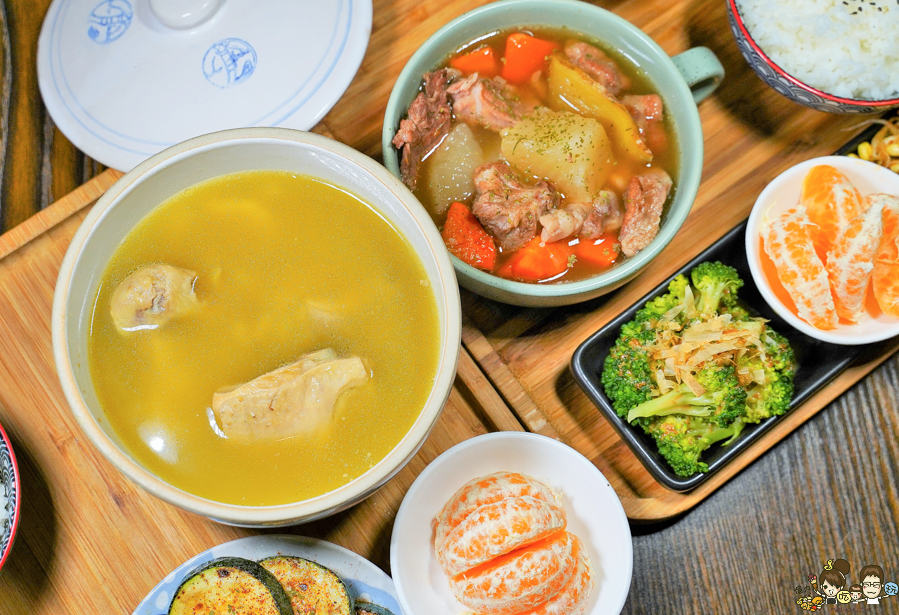 高雄新興區美食 聚餐 約會 燉湯 雞湯 必吃 高雄美食 推薦 新堀江美食