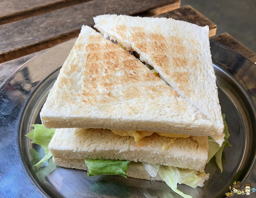 鹽埕美食 早午餐 小吃 沙拉 三明治 好吃 巷弄美食 必吃