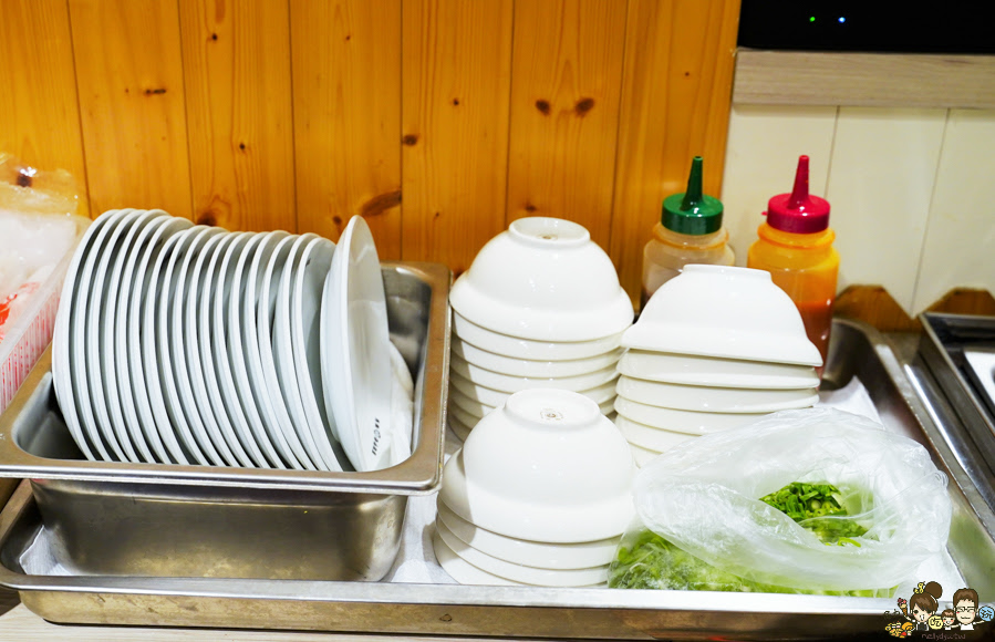 飯腿雞麻椒牌王、王牌椒麻雞腿飯 王牌 男飯 南洋 海南雞 椒麻雞 高雄美食