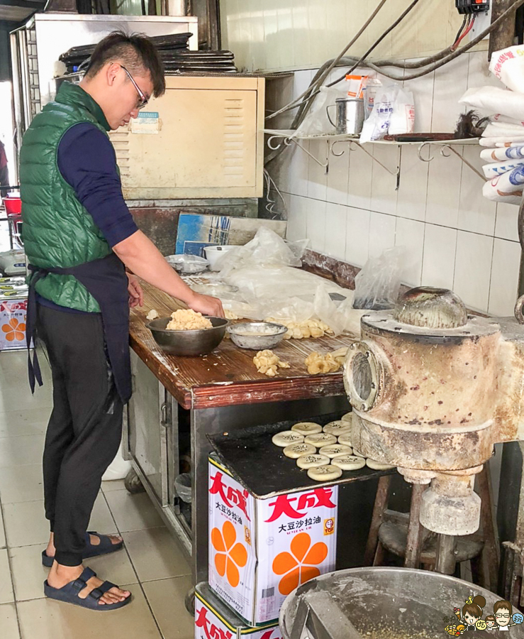 岡山美食 小吃 酥餅 燒餅 必吃 老字號 高雄美食 排隊 銅板 下午茶