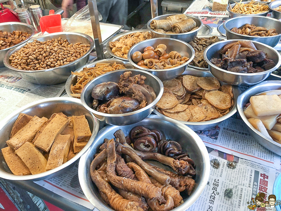 市場滷味 好吃滷味 排隊 高雄美食 市場小吃 國民市場