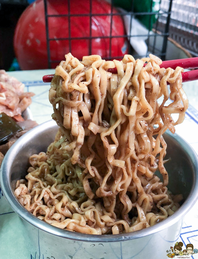 市場滷味 好吃滷味 排隊 高雄美食 市場小吃 國民市場