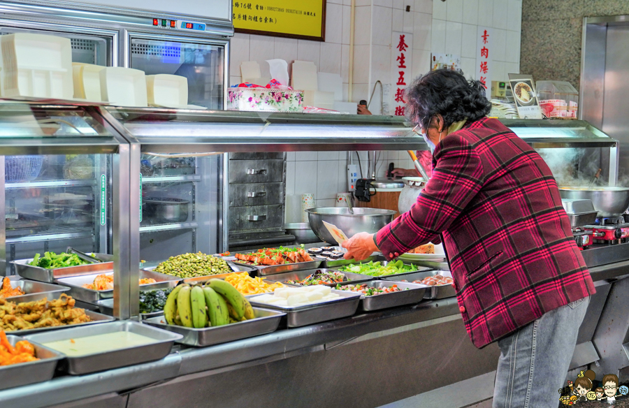 鹽埕老字號 老店 素食 自助餐 在地 高雄美食 推薦 好吃 