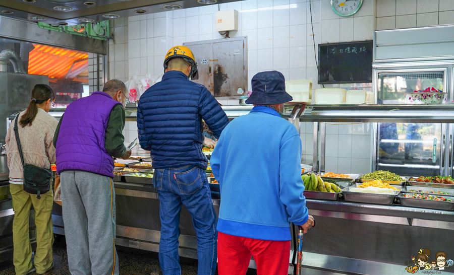 鹽埕老字號 老店 素食 自助餐 在地 高雄美食 推薦 好吃 