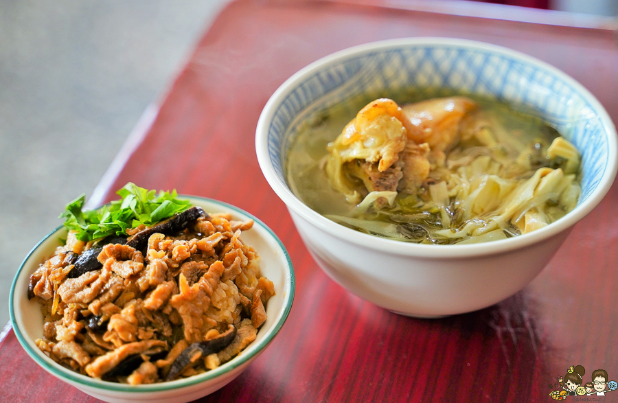 鹽埕小吃 鹽埕美食 必吃 排隊 老字號 特色 獨家 滷味 大禮市場 高雄美食