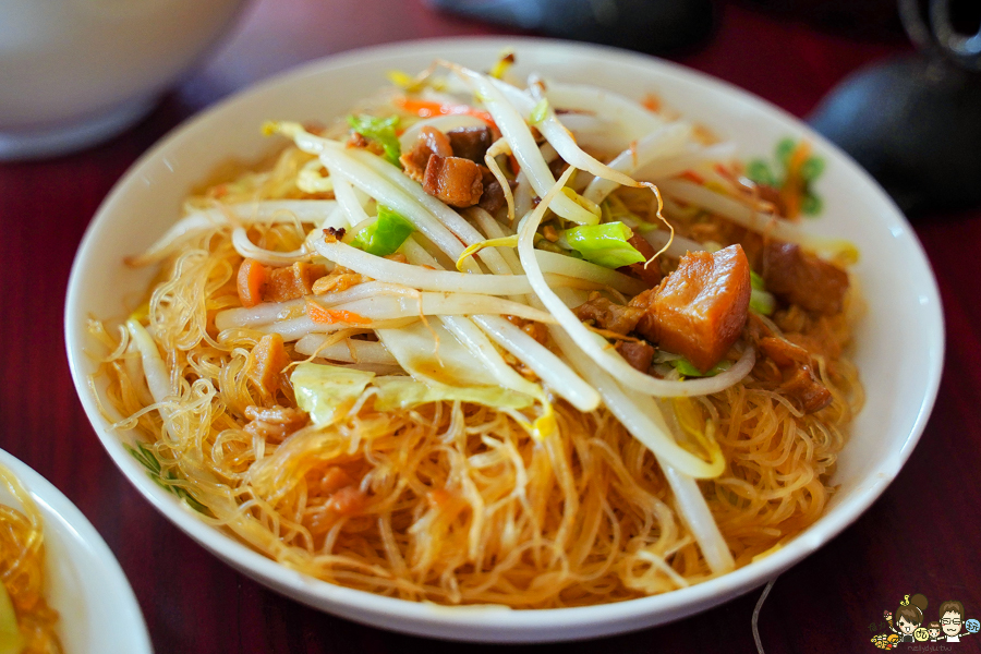 鹽埕小吃 鹽埕美食 必吃 排隊 老字號 特色 獨家 滷味 大禮市場 高雄美食