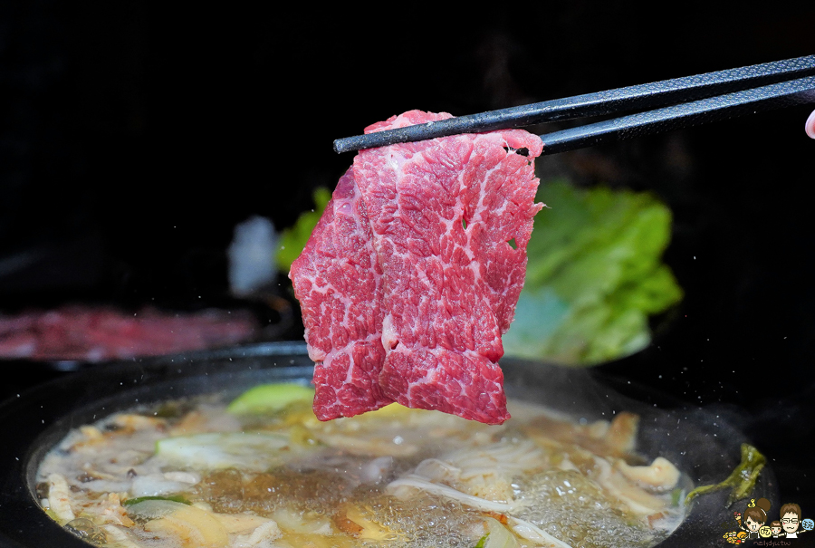 北高雄火鍋 鍋物 火風鼎上九石頭火鍋 麻辣鍋、牛奶鍋 