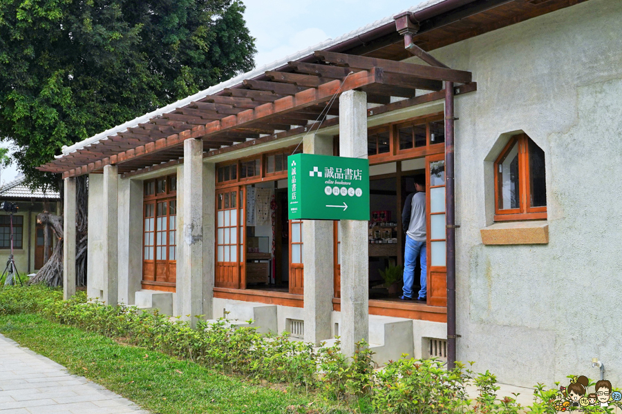 勝利星村 眷村 懷舊 古早味 鐵窗 屏東景點 屏東旅遊 屏東市熱點 打卡 網美