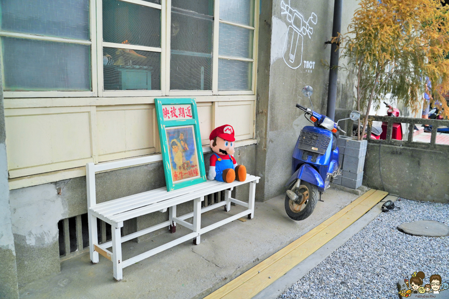 勝利星村 眷村 懷舊 古早味 鐵窗 屏東景點 屏東旅遊 屏東市熱點 打卡 網美