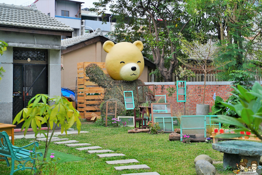 勝利星村 眷村 懷舊 古早味 鐵窗 屏東景點 屏東旅遊 屏東市熱點 打卡 網美