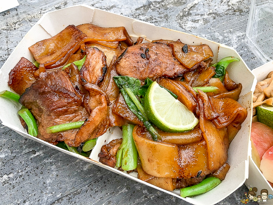 泰國料理 龍華市場 異國 高雄美食 必吃 排隊 餐盒 便當 泰式