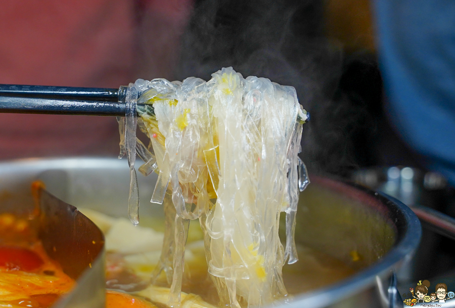 吃到飽 春囍 鍋物 麻辣 麻奶鍋 獨家 高雄必吃 聚餐 火鍋