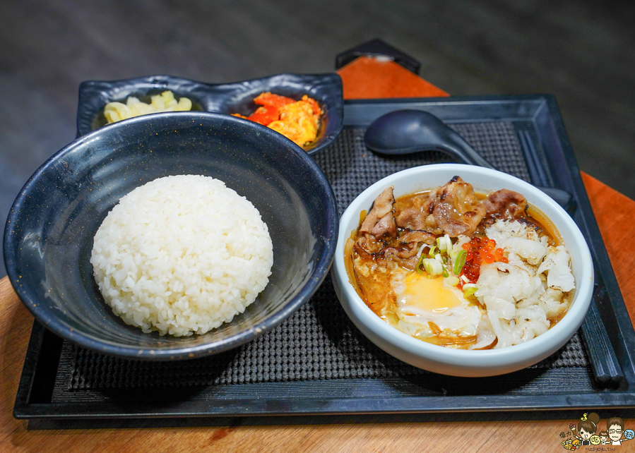 高雄丼飯 炸豬排 肋排 創意 美食 瘋丼 滷肉 招牌