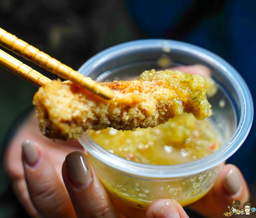 左營 鹹酥雞 香雞排 獨門 特製 老店 炸物 排隊 美食 小吃 光頭老闆