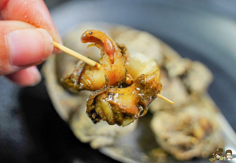 生魚片 泰國蝦 燒烤殿 高雄必吃 巷弄美食 暢飲 小酌 啤酒暢飲 燒烤 青蚵