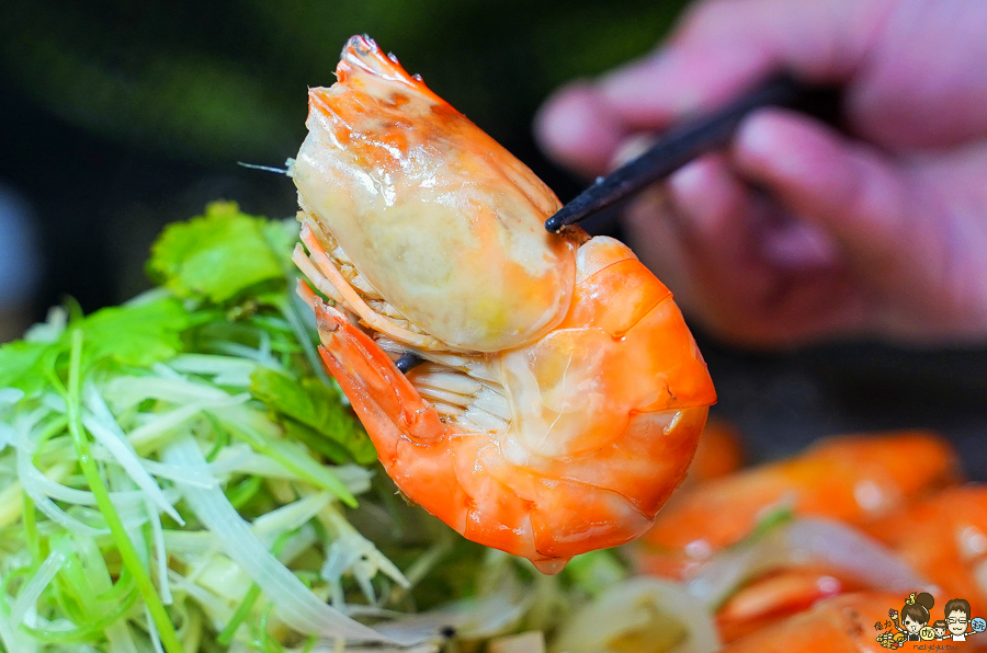 生魚片 泰國蝦 燒烤殿 高雄必吃 巷弄美食 暢飲 小酌 啤酒暢飲 燒烤 青蚵