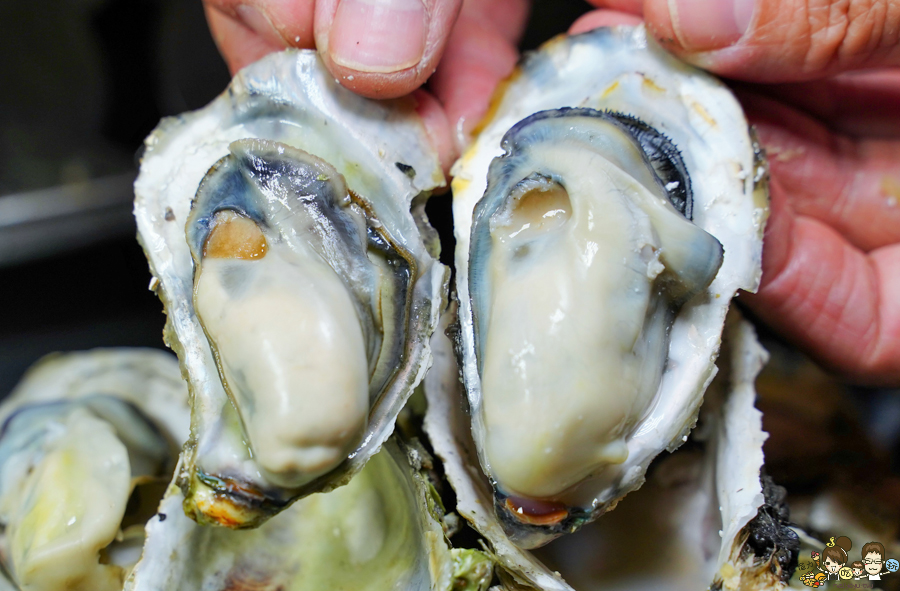 生魚片 泰國蝦 燒烤殿 高雄必吃 巷弄美食 暢飲 小酌 啤酒暢飲 燒烤 青蚵