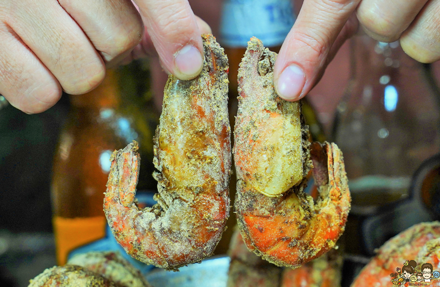 生魚片 泰國蝦 燒烤殿 高雄必吃 巷弄美食 暢飲 小酌 啤酒暢飲 燒烤 青蚵