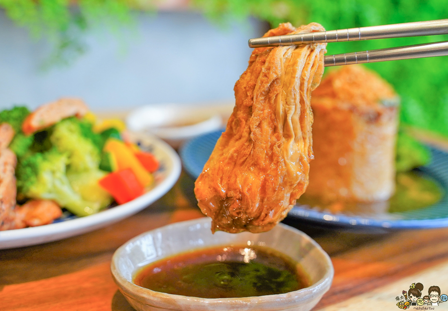 入素蔬食滷味 高雄素食 素食滷味 冰滷味 好吃滷味 麵食 素肉燥 推薦 必吃