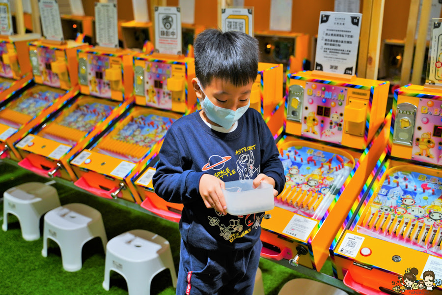 休閒 放電 打電動 打彈珠 彈珠堂 好玩 電玩 遊戲 放電 全家 免費