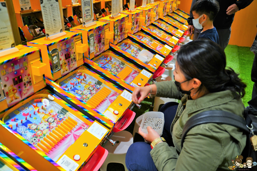 休閒 放電 打電動 打彈珠 彈珠堂 好玩 電玩 遊戲 放電 全家 免費