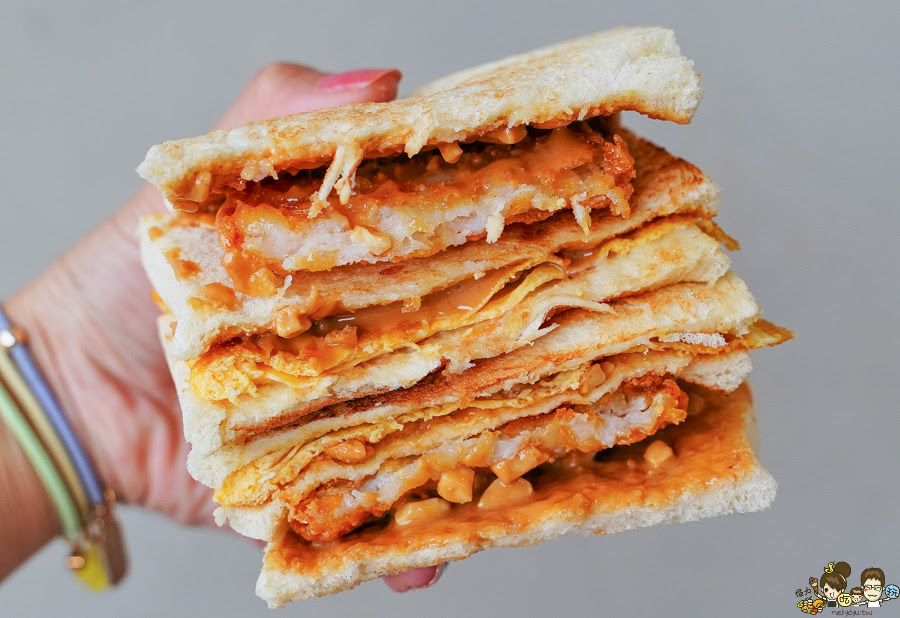 高雄早餐 早午餐 喜得 吐司 概念館 新潮 日系 時尚 網美 炭火 三明治 炭烤