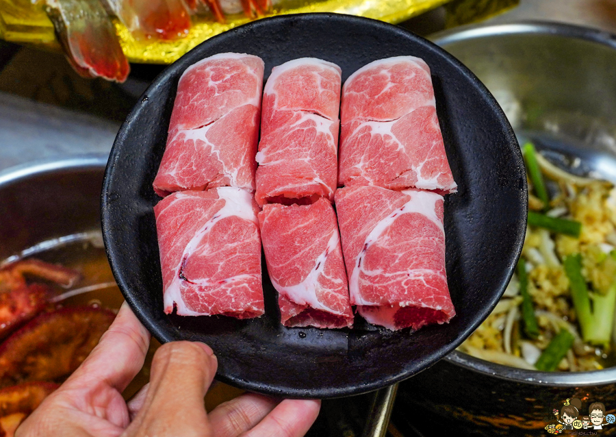 漢神巨蛋美食 火鍋 聚餐首選 推薦 必吃 高雄老店 鍋物 肉肉 海鮮 約會 網美餐廳