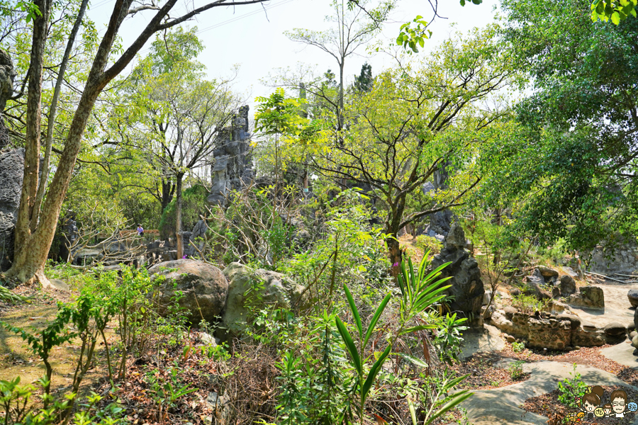 楠西萬佛寺|台南旅遊景點、台版吳哥窟.免費玩樂 台南好玩 親子 踏青 旅遊