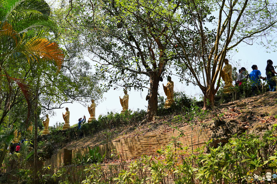 楠西萬佛寺|台南旅遊景點、台版吳哥窟.免費玩樂 台南好玩 親子 踏青 旅遊