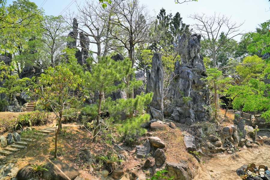 楠西萬佛寺|台南旅遊景點、台版吳哥窟.免費玩樂 台南好玩 親子 踏青 旅遊