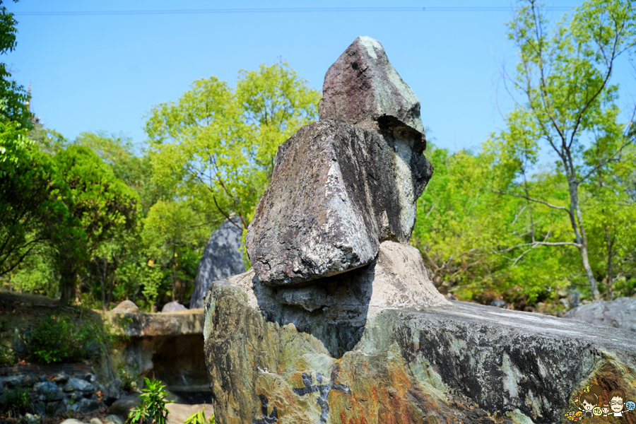 楠西萬佛寺|台南旅遊景點、台版吳哥窟.免費玩樂 台南好玩 親子 踏青 旅遊